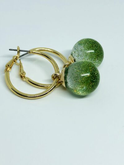 Green glittery mist