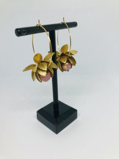 Flowers with green Heart - Image 6